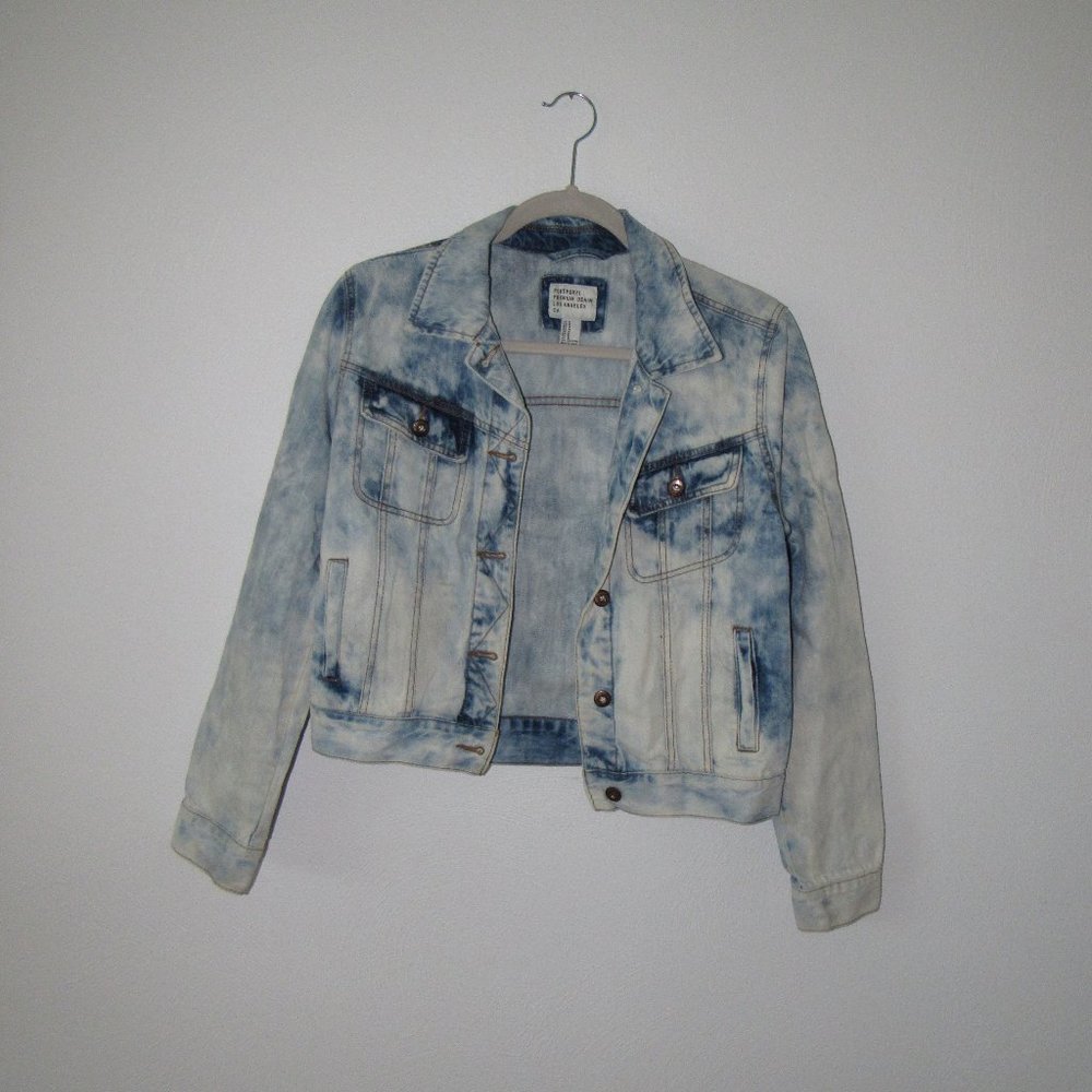 Acid Wash Cropped Denim Jean Jacket FOREVER 21 Size Medium